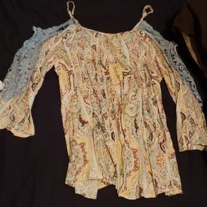 Cato Cold Shoulder Crochet Sleeve Paisley Top